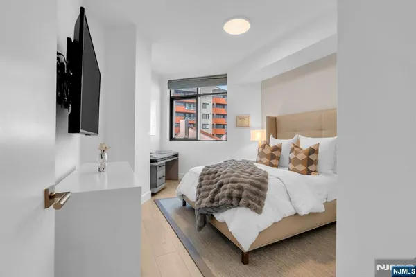 $2,625,000 | 350 Ocean Avenue, Unit 305, Long Branch, NJ 07740
