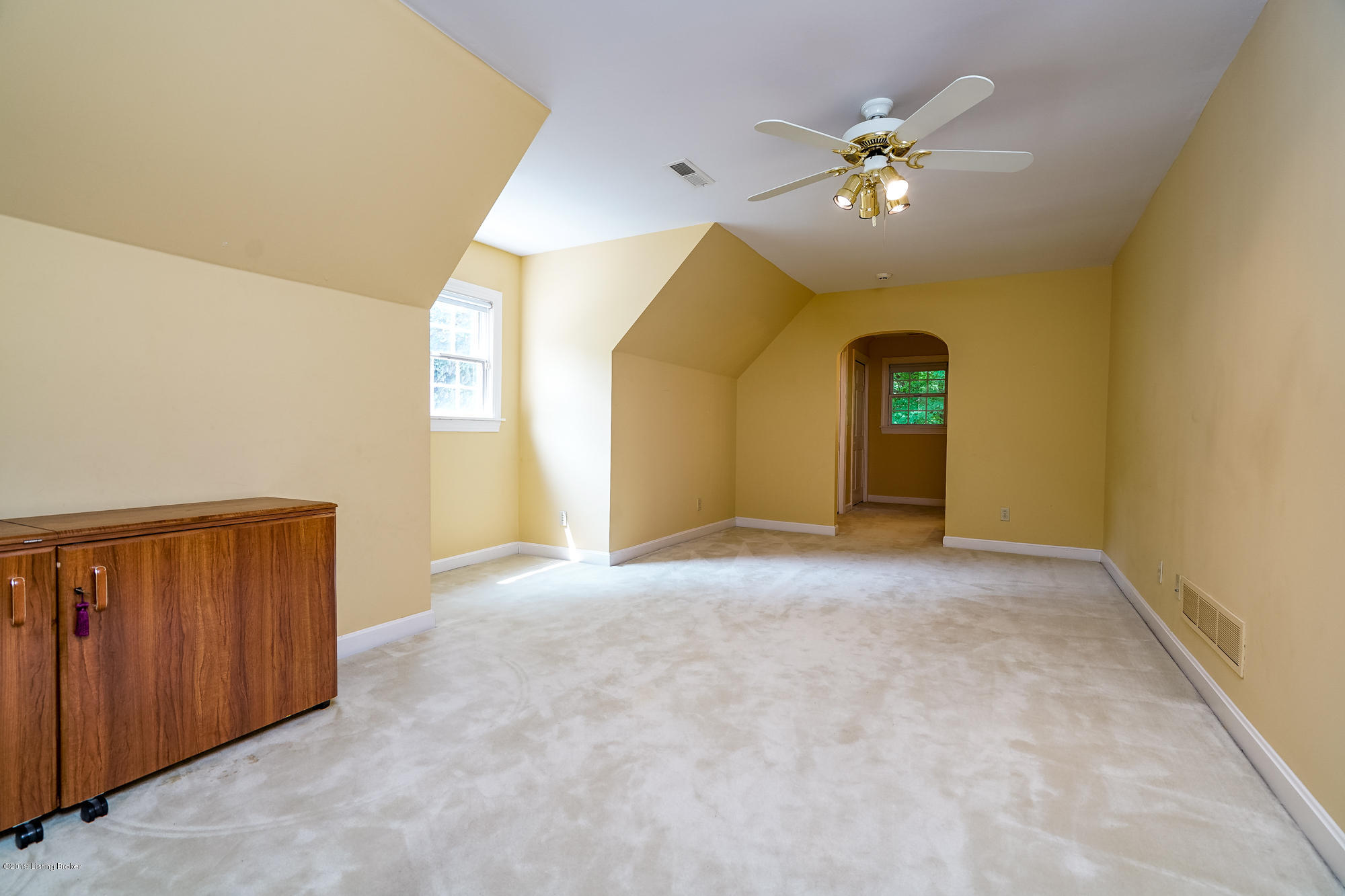11600 Valley View Road Anchorage, KY 40223 - Photo 52 of 91 Bedroom 3