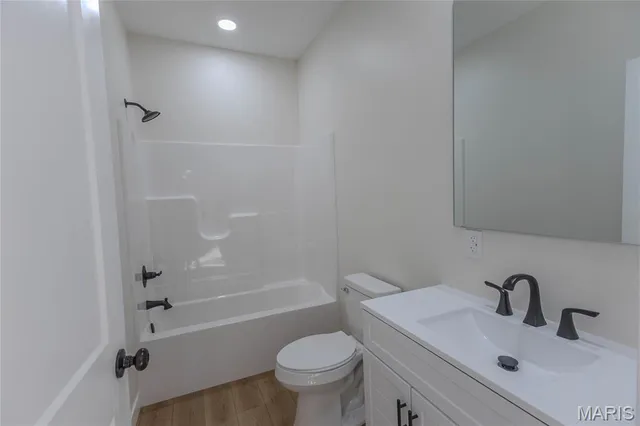 $399,000 | 11290 Green Acres Trail, Hannibal, MO 63401