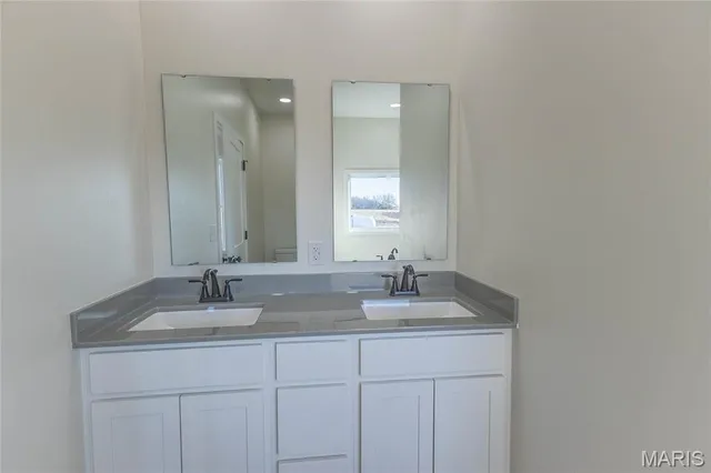 $399,000 | 11290 Green Acres Trail, Hannibal, MO 63401