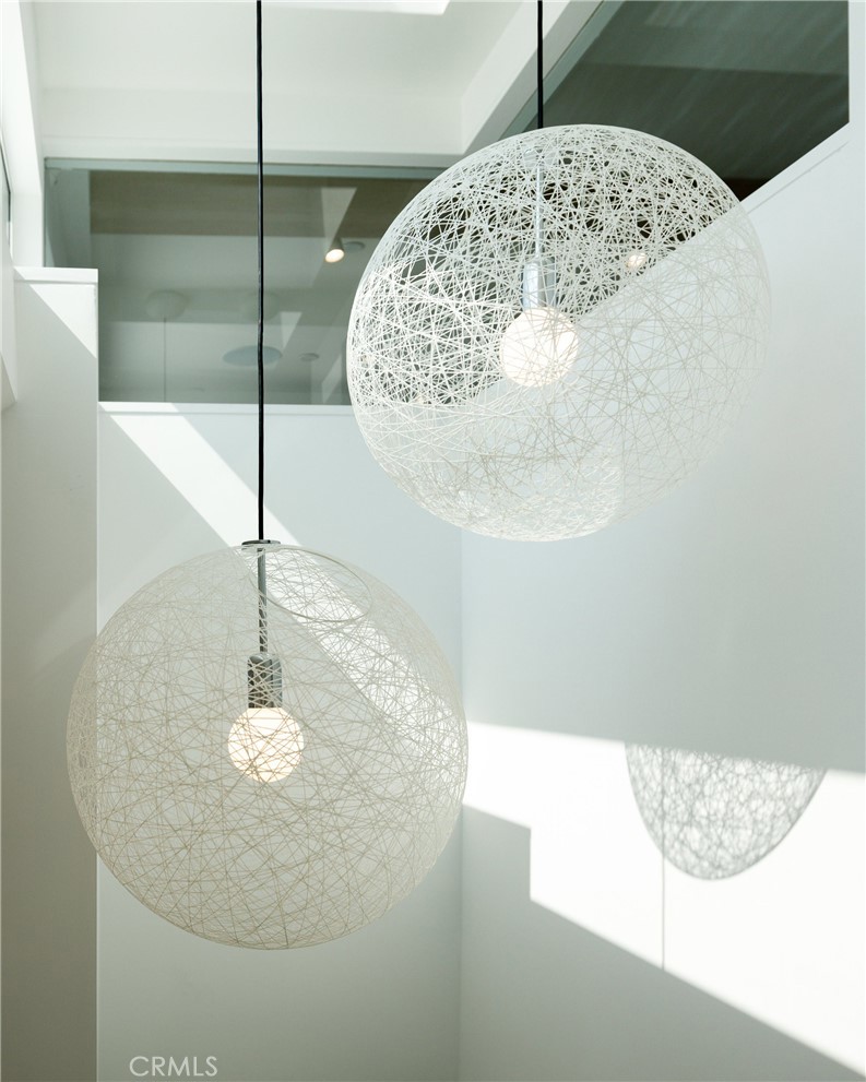 4310 Ocean Drive Manhattan Beach, CA 90266 - Photo 27 of 54 a view of dining room