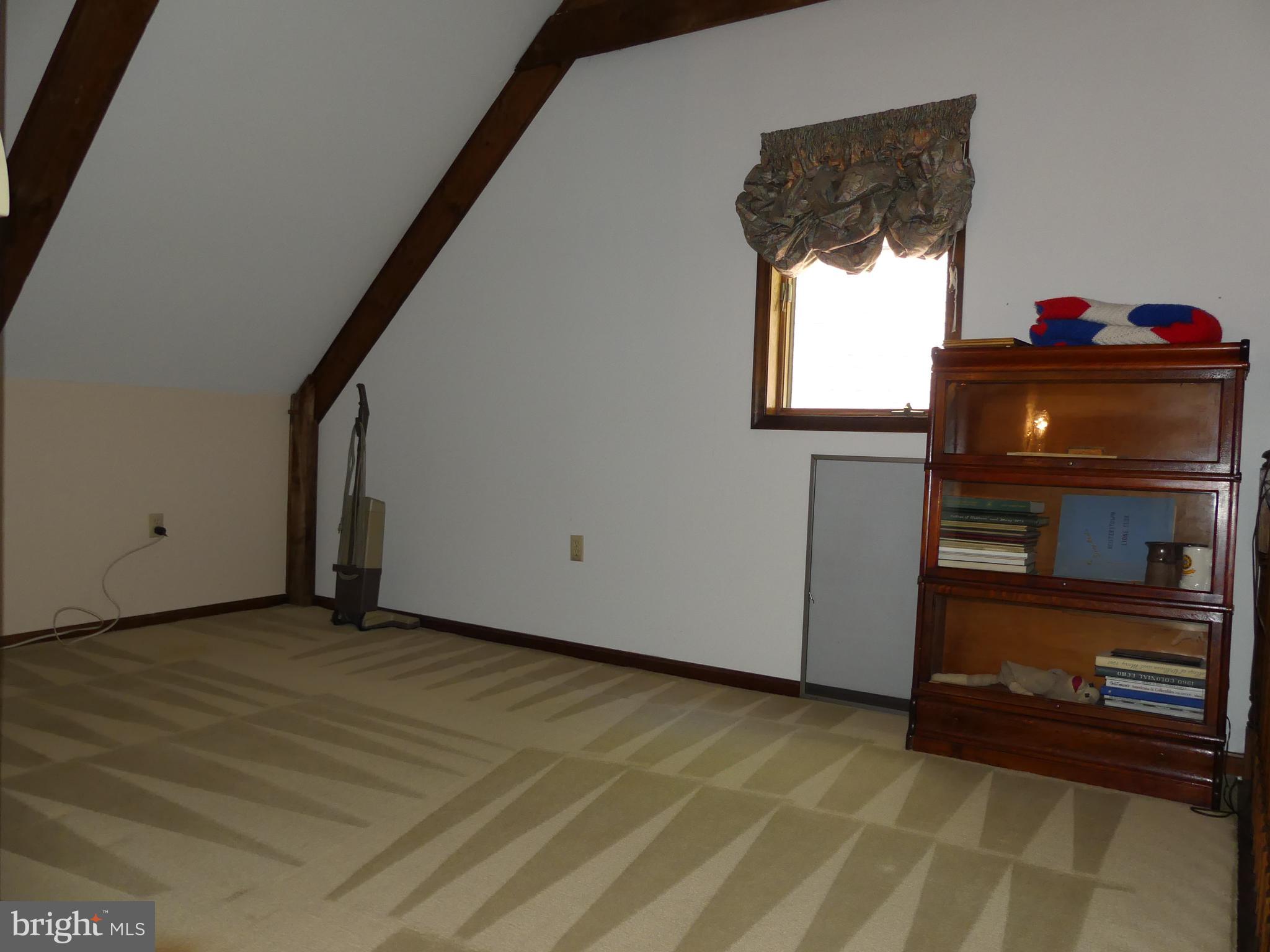 12610 Timber Grove Road Reisterstown, MD 21136 - Photo 29 of 42 3rd Bedroom upper level