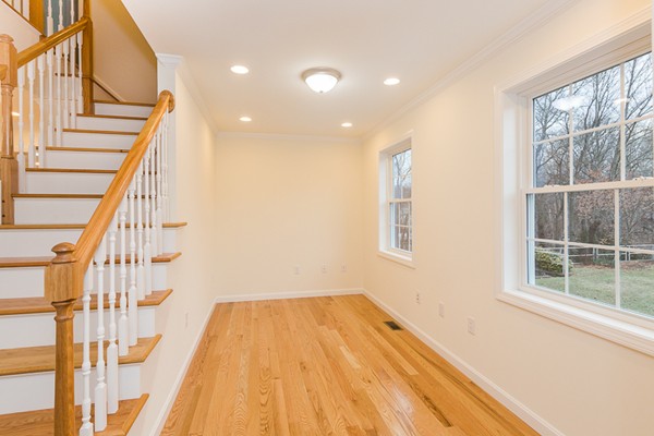 98 Border Street Dedham, MA 02026 - Photo 3 of 29 Gallery Image 3