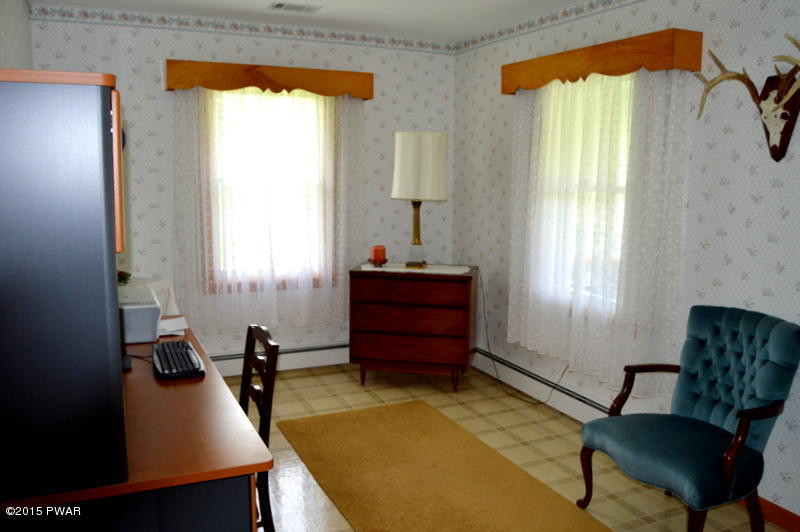 170 Long Ridge Road Hawley, PA 18428 - Photo 27 of 31