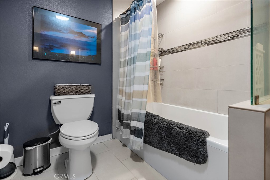 24444 Scotch Lane Colton, CA 92324 - Photo 28 of 43 a bathroom with a toilet and a shower