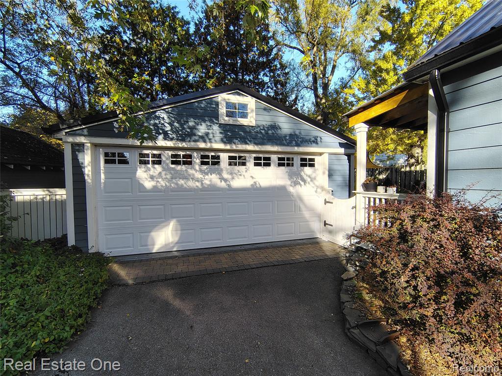 241 North Helen Avenue Rochester, MI 48307 - Photo 21 of 27
