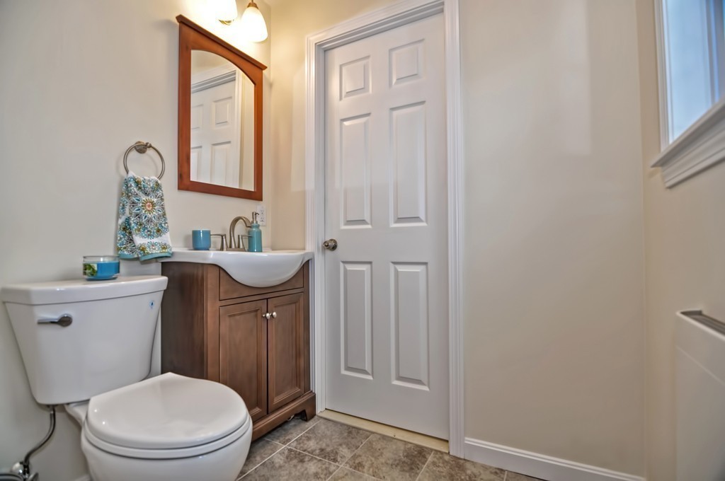 42 Pemberton Road Wayland, MA 01778 - Photo 17 of 30 Gallery Image 17