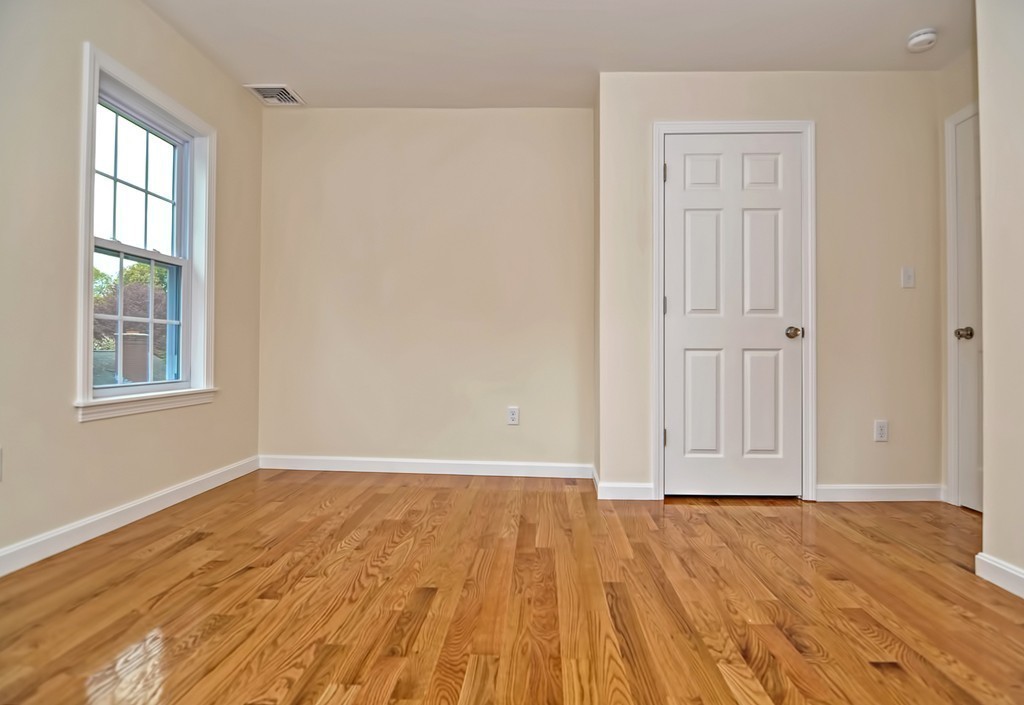 42 Pemberton Road Wayland, MA 01778 - Photo 18 of 30 Gallery Image 18