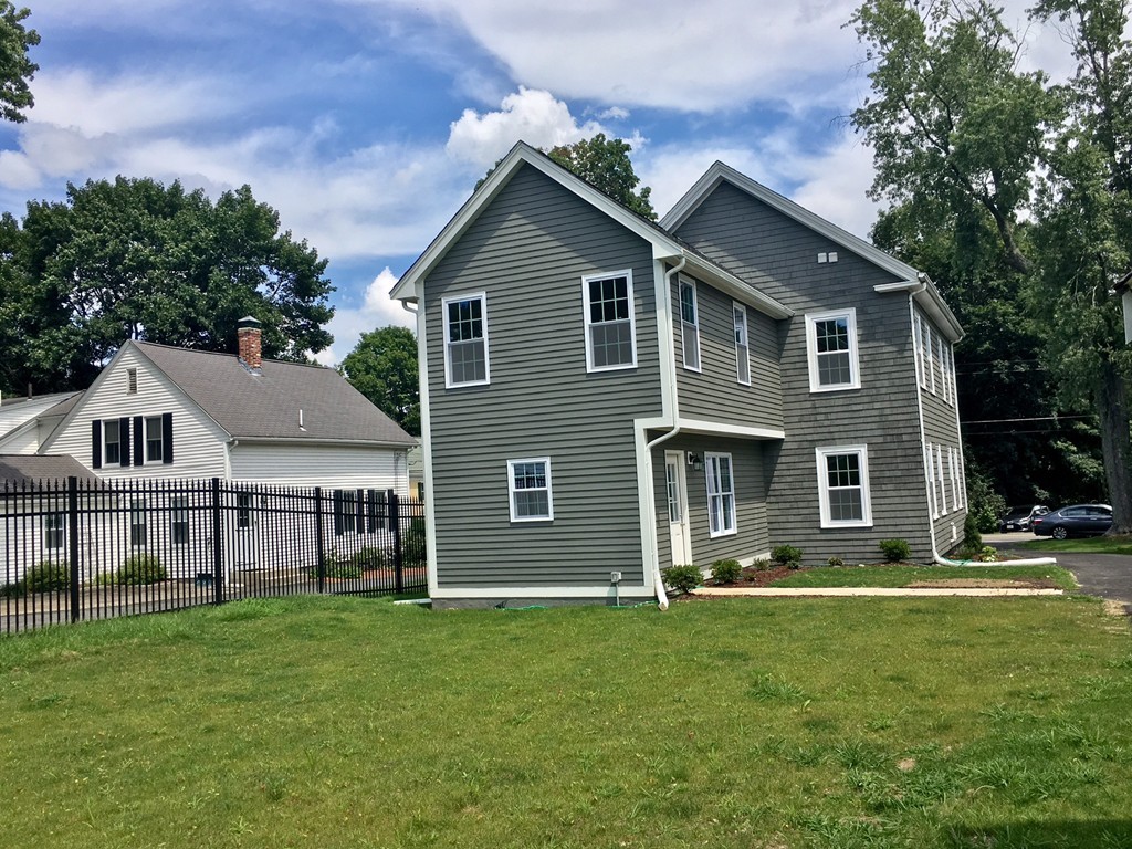 42 Pemberton Road Wayland, MA 01778 - Photo 4 of 30 Gallery Image 4