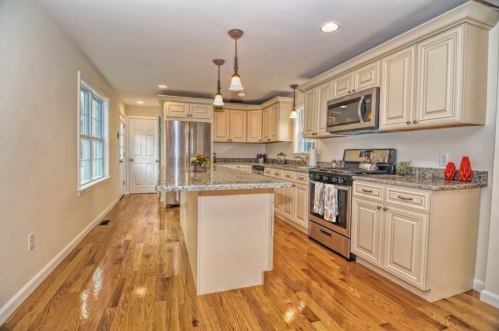 42 Pemberton Road Wayland, MA 01778 - Photo 6 of 30 Gallery Image 6