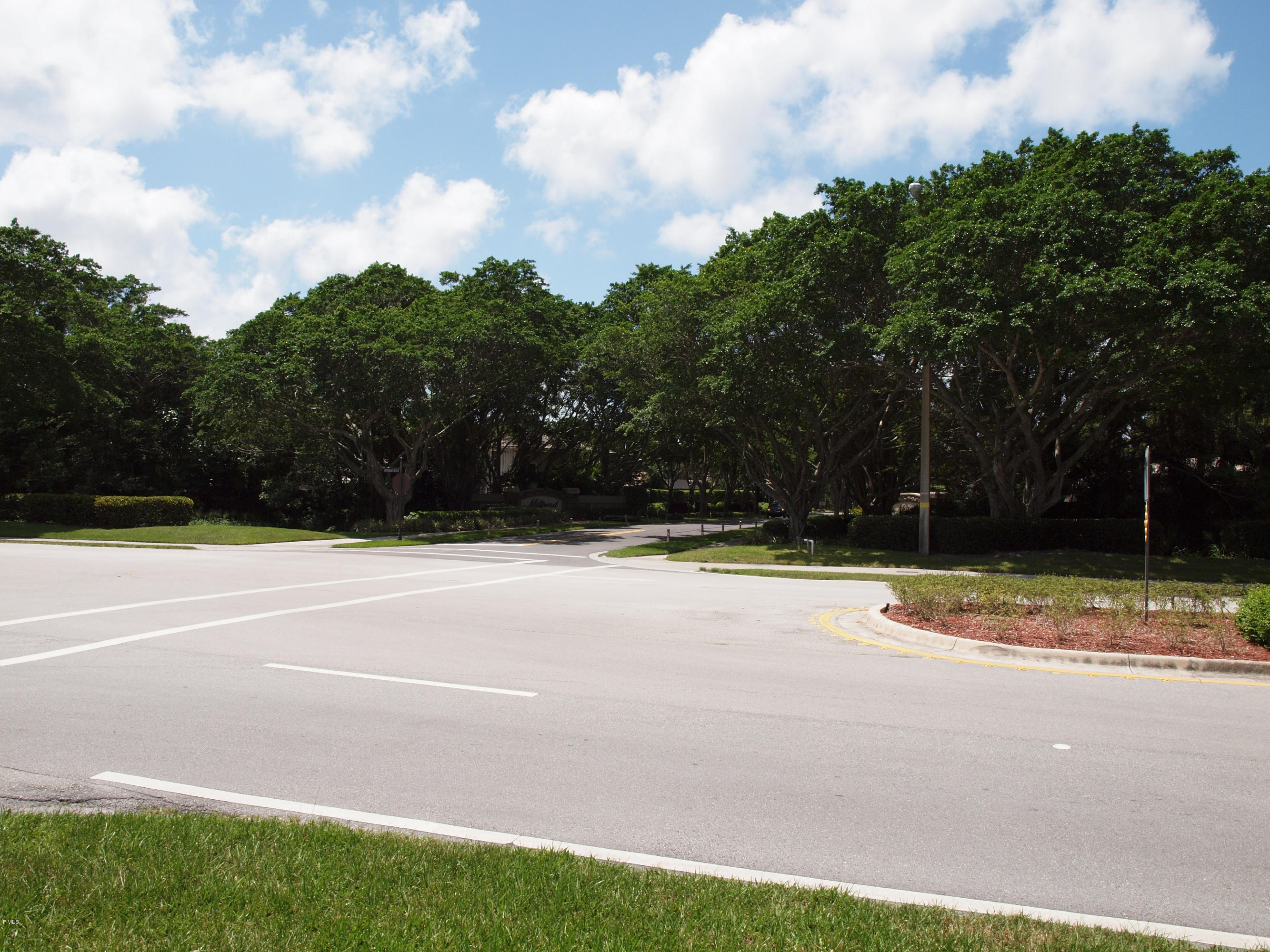 3396 Northwest 24th Way Boca Raton, FL 33431 - Photo 18 of 20 Franzone 2013-06-17 023
