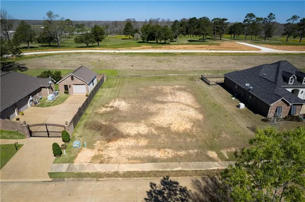 $65,900 | 103 Clubhouse Drive, Woodworth, LA 71485