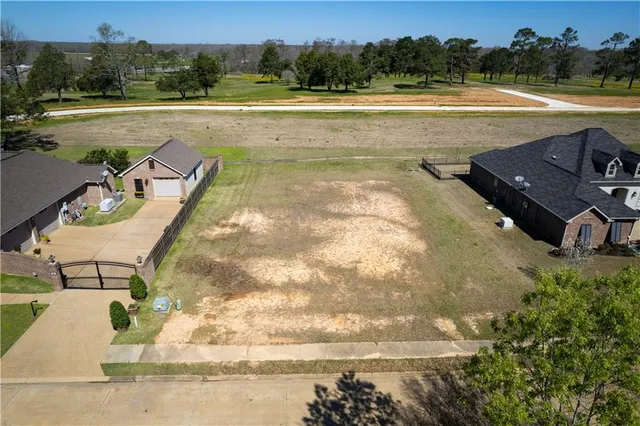 $65,900 | 103 Clubhouse Drive, Woodworth, LA 71485