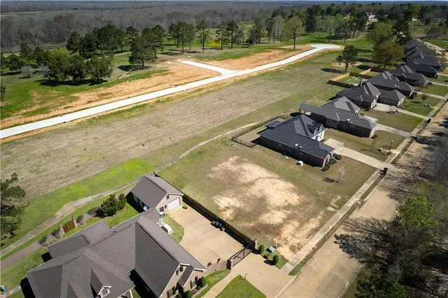 $65,900 | 103 Clubhouse Drive, Woodworth, LA 71485