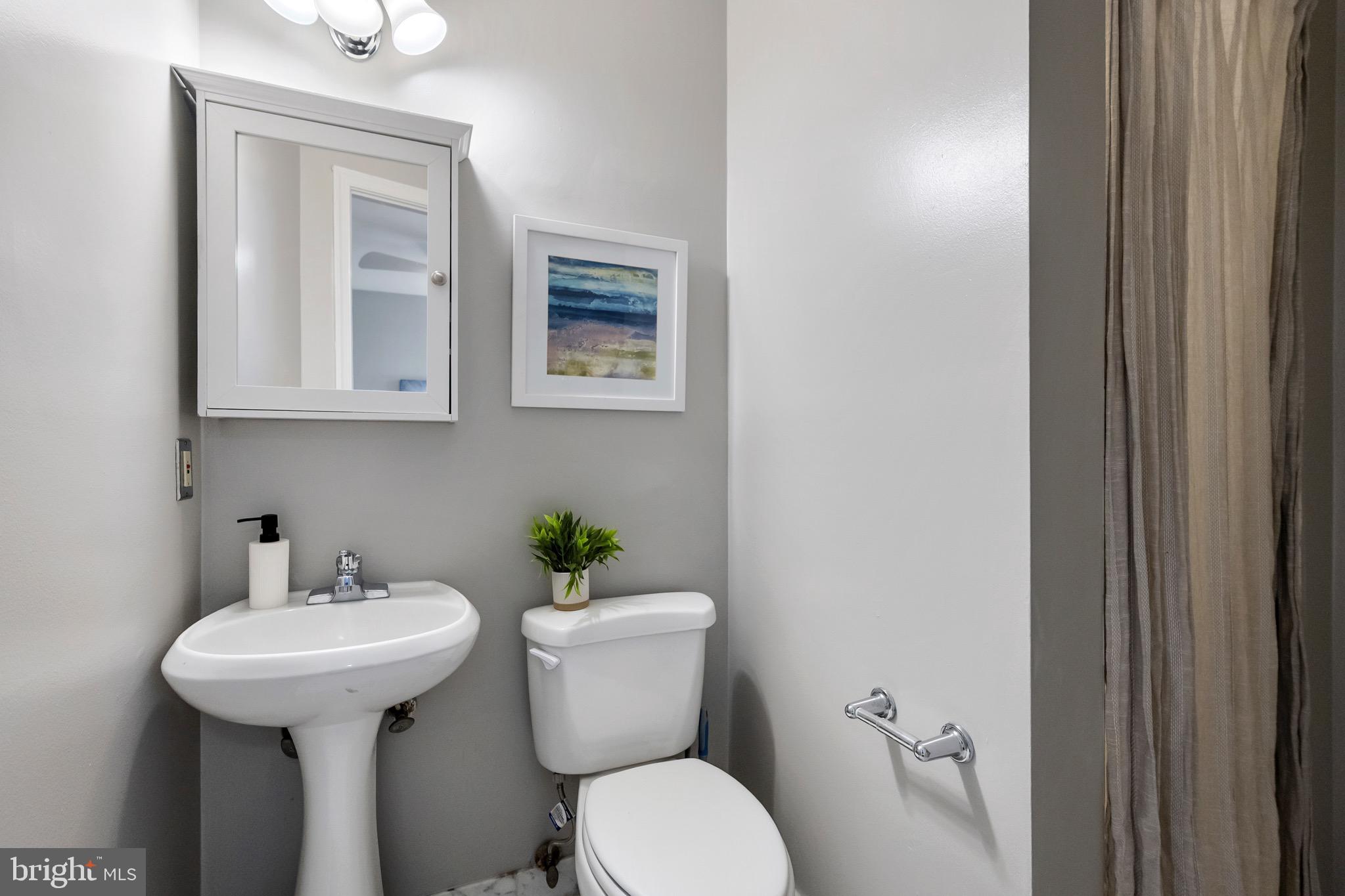 730 11th Street Northeast, Unit 203 Washington, DC 20002 - Photo 9 of 19 Bathroom