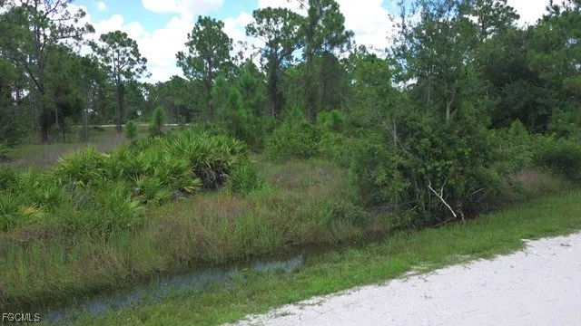 $48,500 | 28072 Crestwood Drive, Punta Gorda, FL 33955