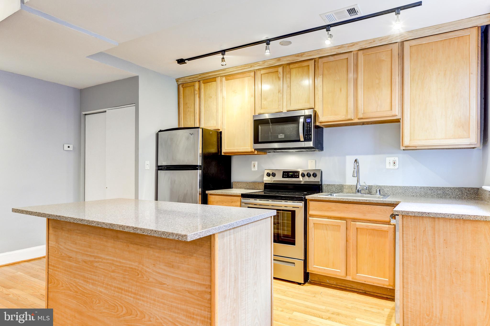 1401 Columbia Road Northwest, Unit 220 Washington, DC 20009 - Photo 13 of 39