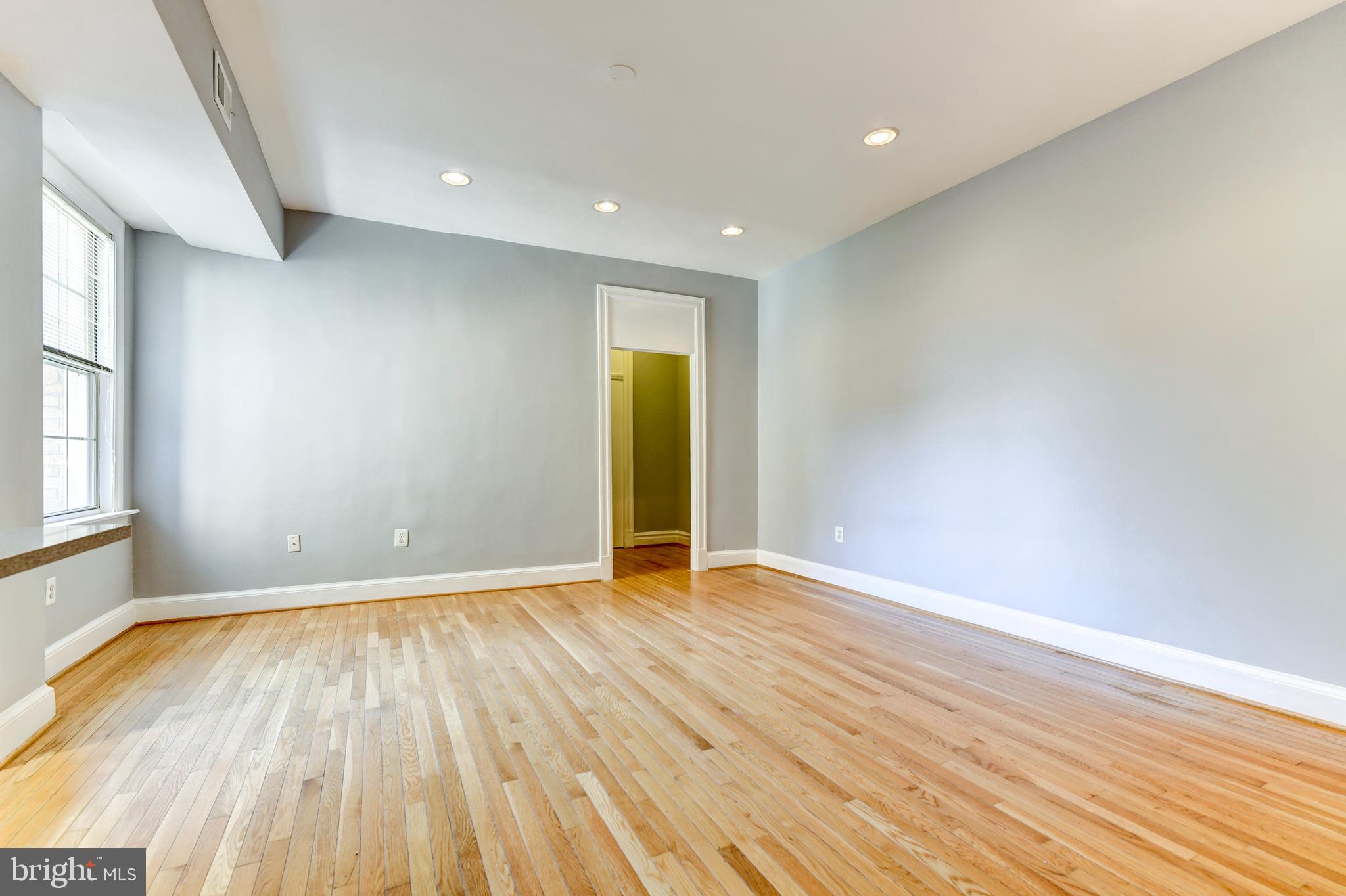 1401 Columbia Road Northwest, Unit 220 Washington, DC 20009 - Photo 18 of 39
