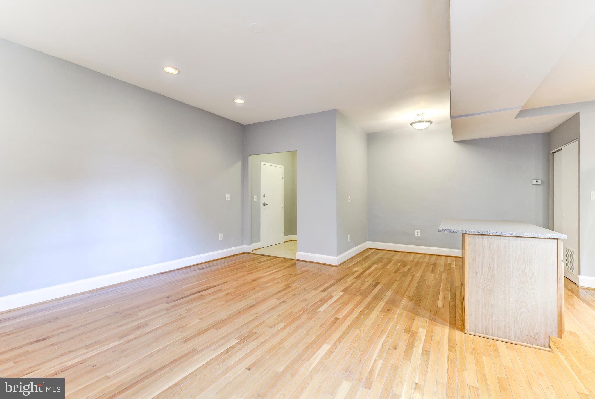 1401 Columbia Road Northwest, Unit 220 Washington, DC 20009 - Photo 19 of 39