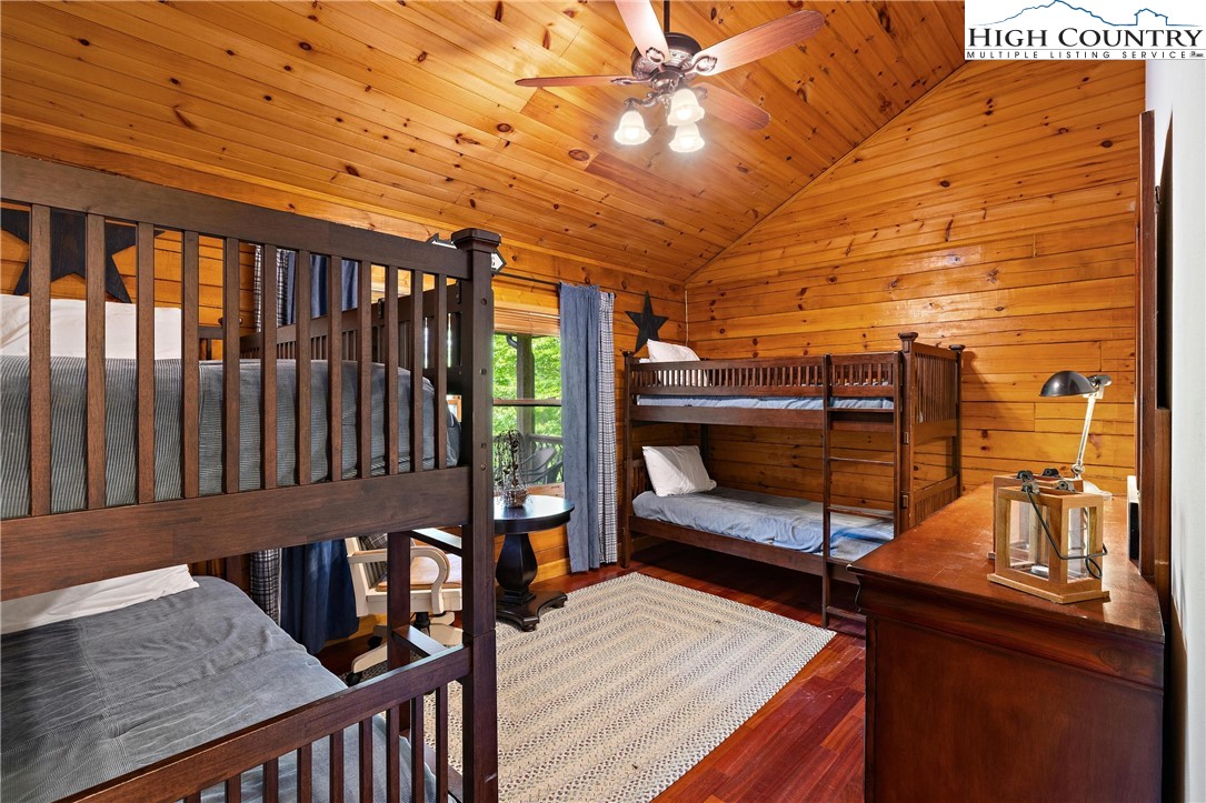 324 Rough Ridge Road Sugar Mountain, NC 28604 - Photo 42 of 47 Gallery Image 42