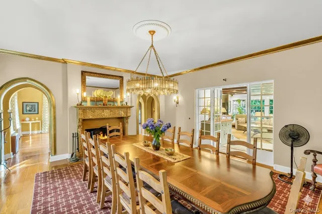 $2,850,000 | 259 Lakeview Avenue West, Brightwaters, NY 11718