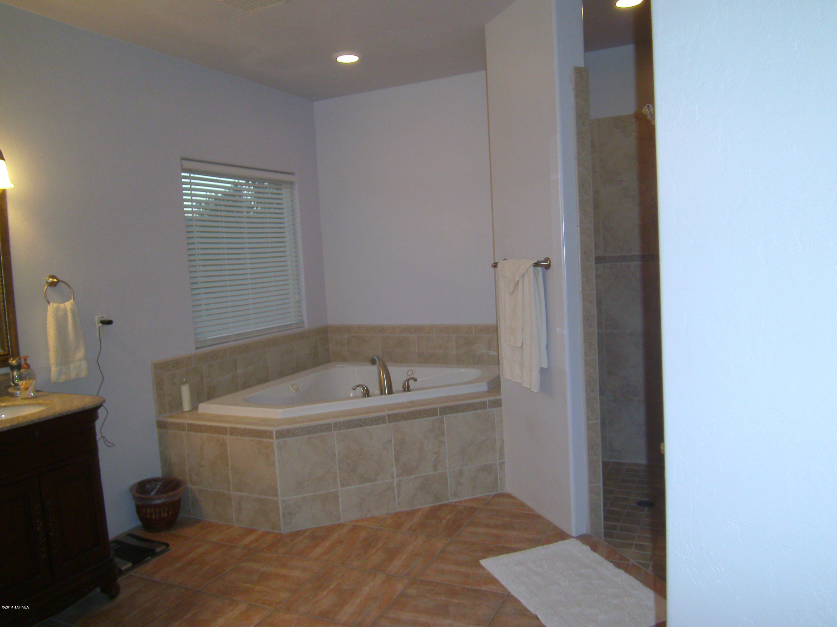 11561 East Tanque Verde Road Tucson, AZ 85749 - Photo 22 of 33