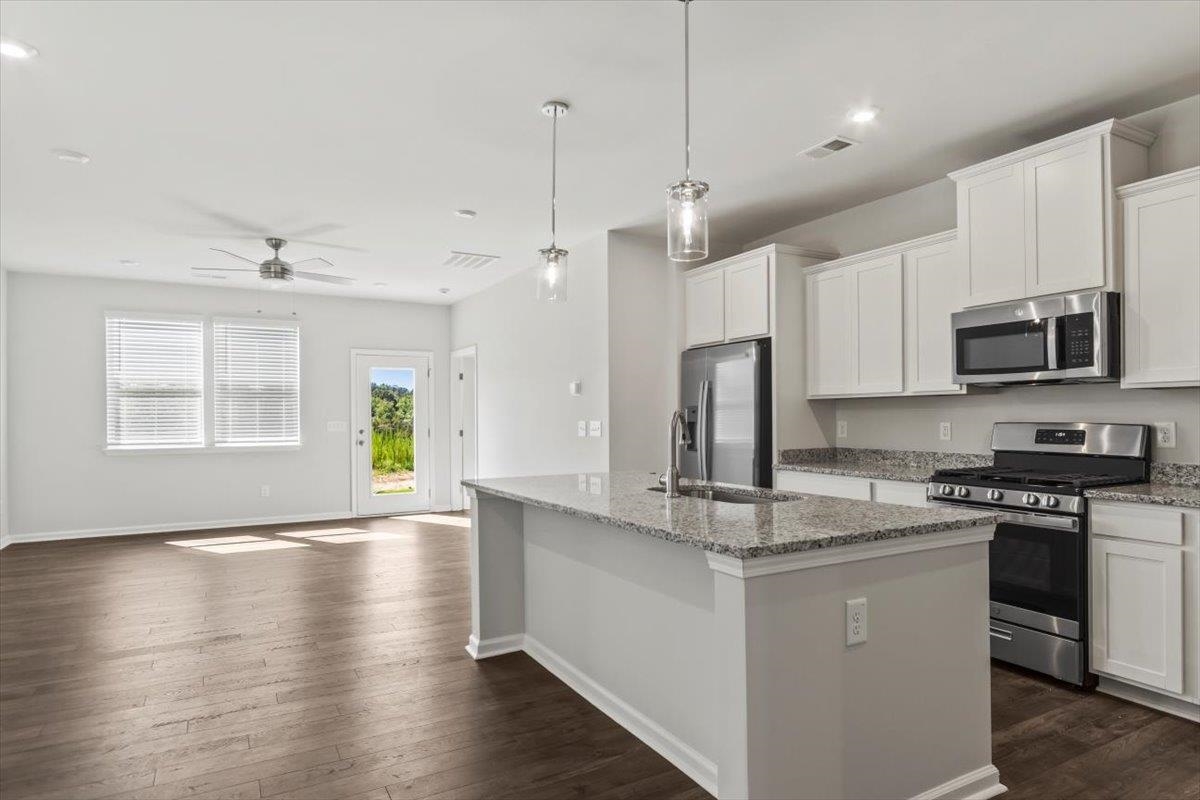 4051 Bromfield Way Boiling Springs, SC 29316 - Photo 3 of 27 Gallery Image 3