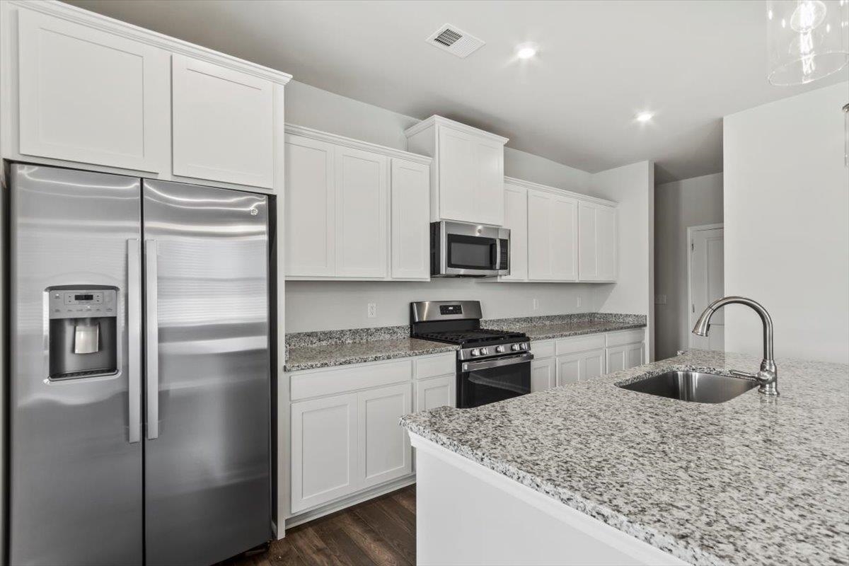 4051 Bromfield Way Boiling Springs, SC 29316 - Photo 7 of 27 Gallery Image 7