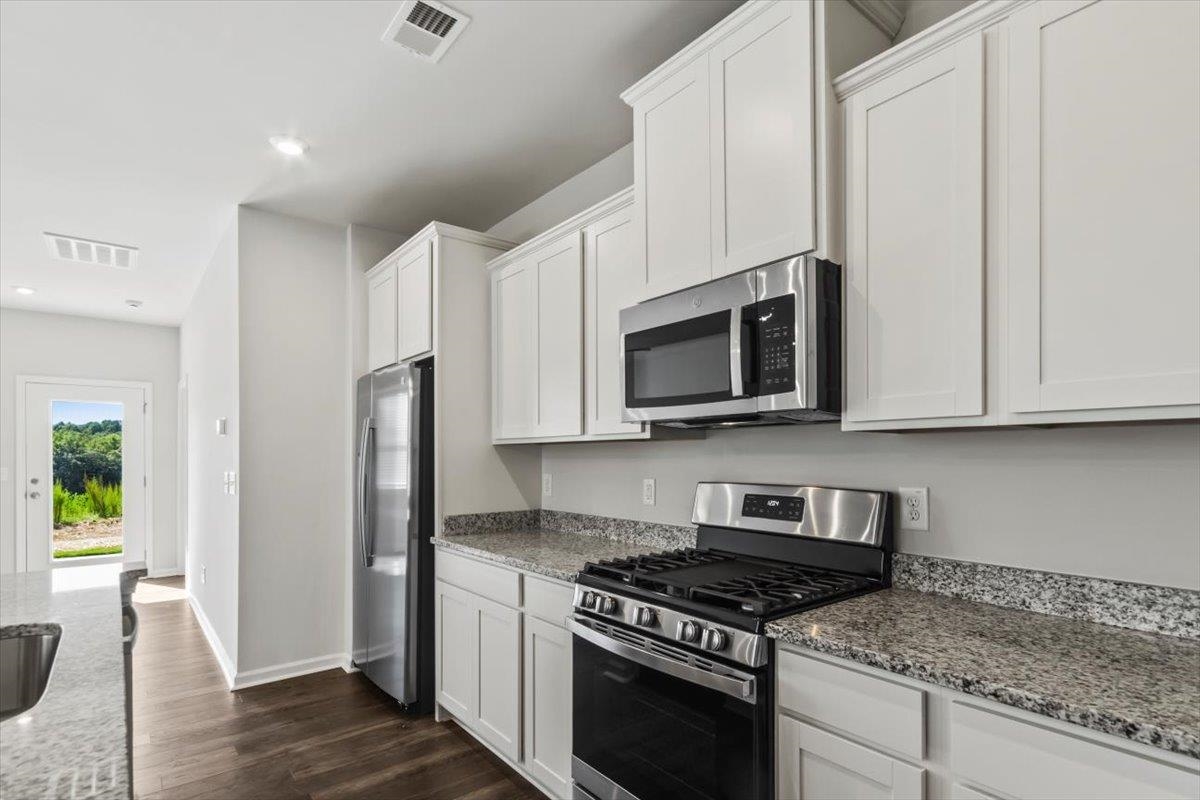 4051 Bromfield Way Boiling Springs, SC 29316 - Photo 8 of 27 Gallery Image 8