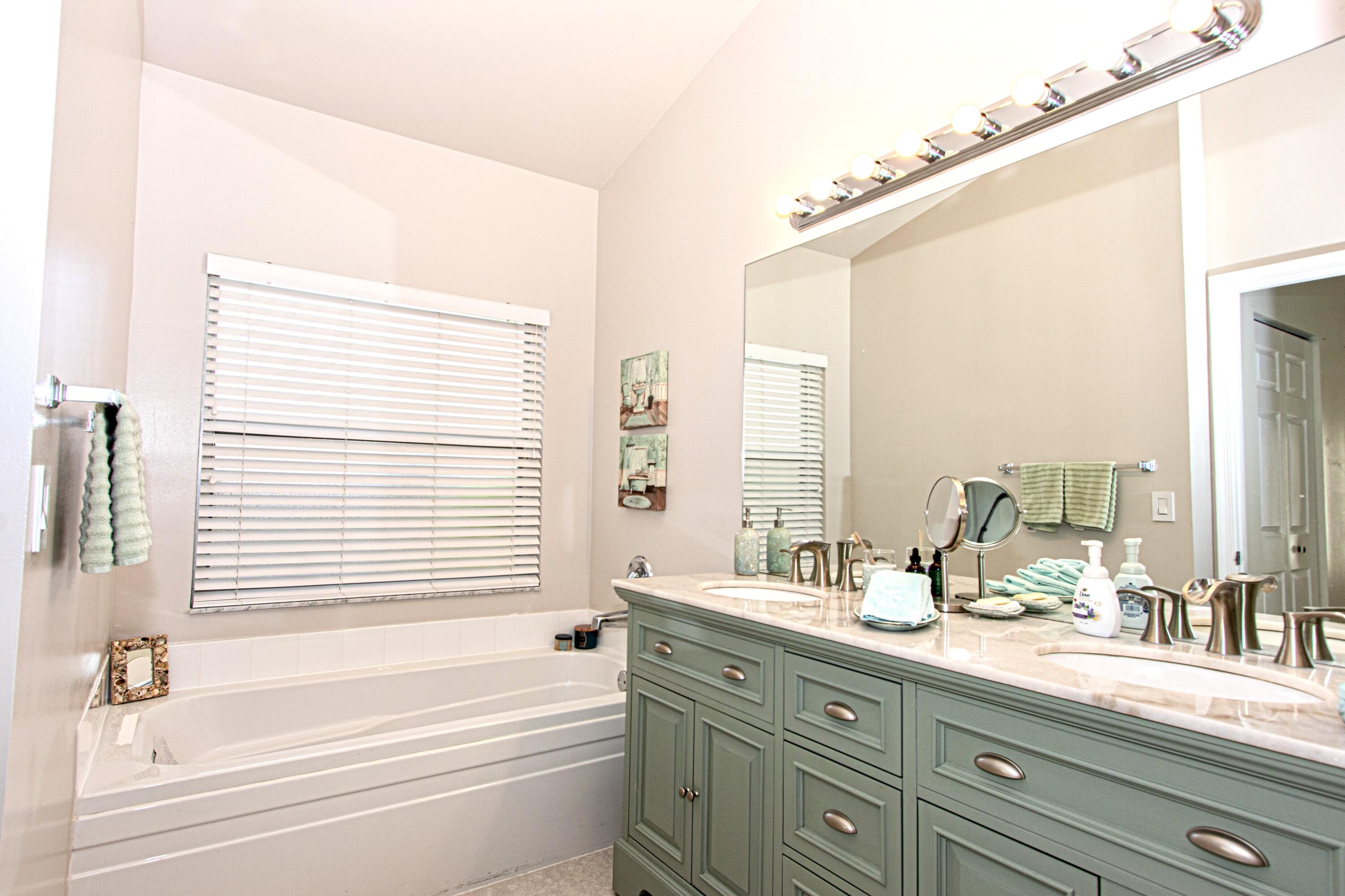 8430 Via Leonessa Boca Raton, FL 33433 - Photo 18 of 30 IMG_2126 2