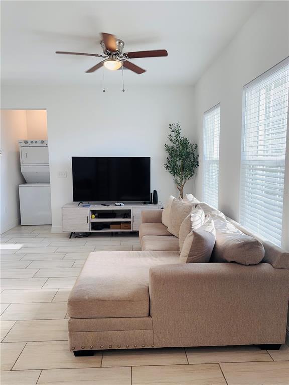 232 Genoa Court Kissimmee, FL 34758 - Photo 13 of 43