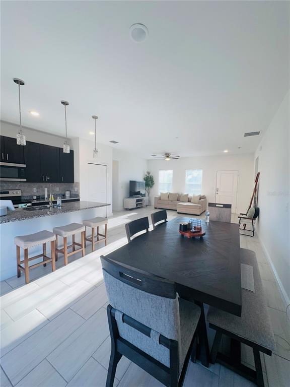 232 Genoa Court Kissimmee, FL 34758 - Photo 7 of 43