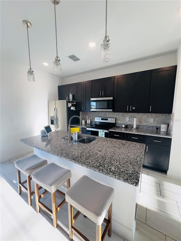 232 Genoa Court Kissimmee, FL 34758 - Photo 9 of 43