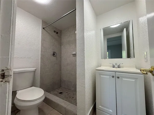$2,450 | 7921 Northwest 44th Court, Unit 2, Coral Springs, FL 33065