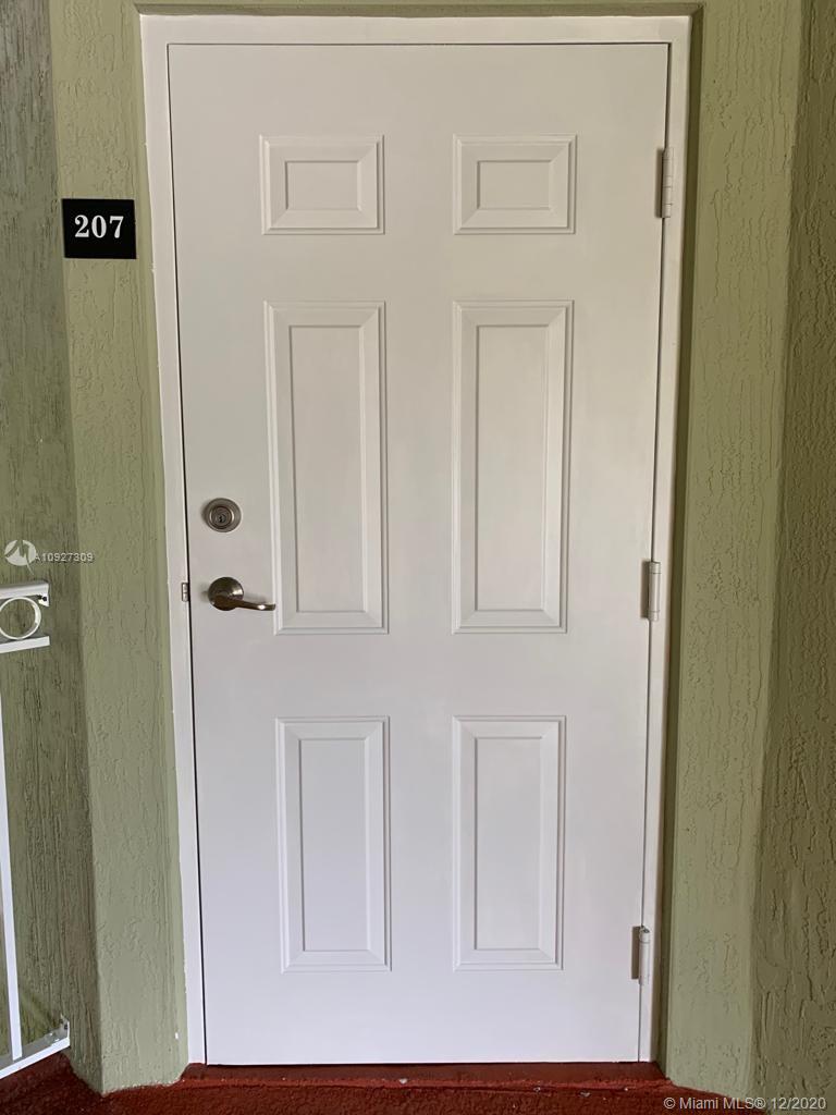 290 Northwest 109th, Unit 207 Miami, FL 33172 - Photo 3 of 10
