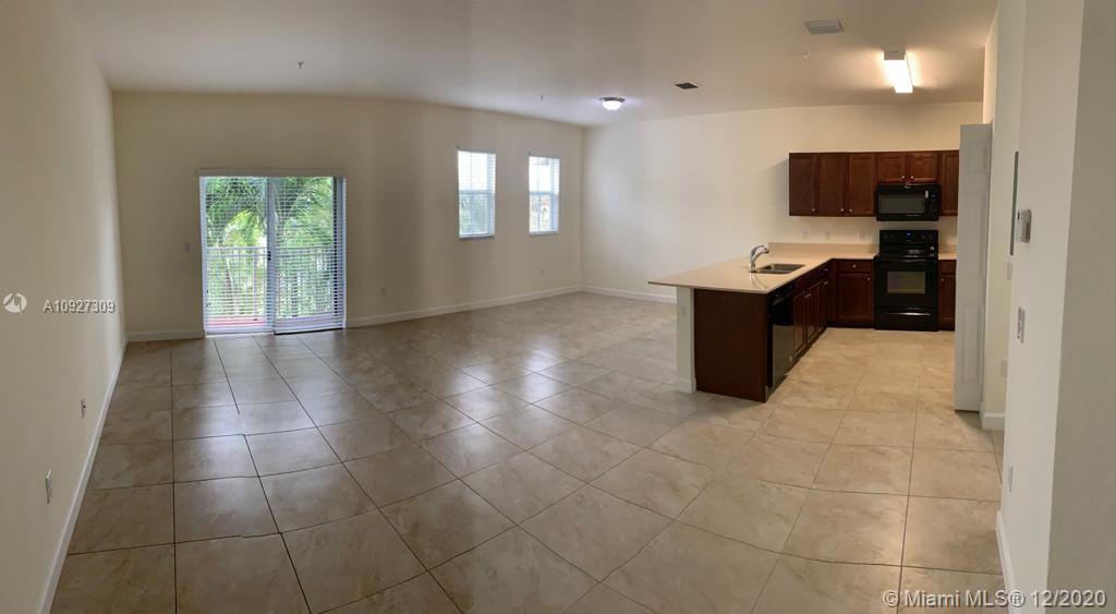 290 Northwest 109th, Unit 207 Miami, FL 33172 - Photo 4 of 10