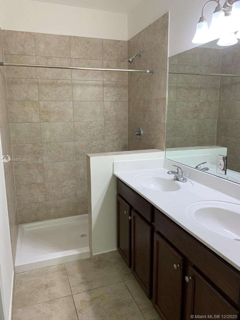290 Northwest 109th, Unit 207 Miami, FL 33172 - Photo 9 of 10