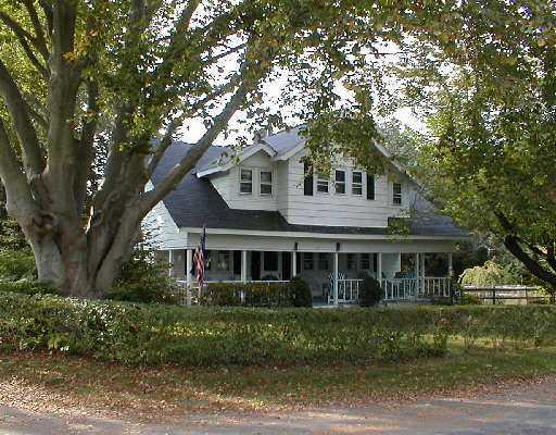 135 Longfellow Road Jamestown, RI 02835 - Photo 1 of 1 Exterior Front.