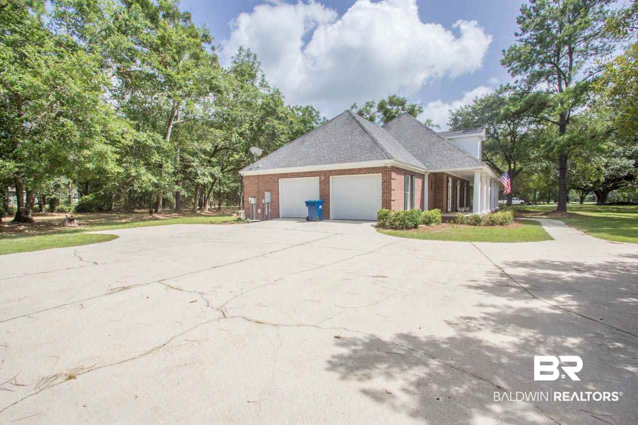5218 Beatrice Road Gulf Shores, AL 36542 - Photo 4 of 43 Gallery Image 4