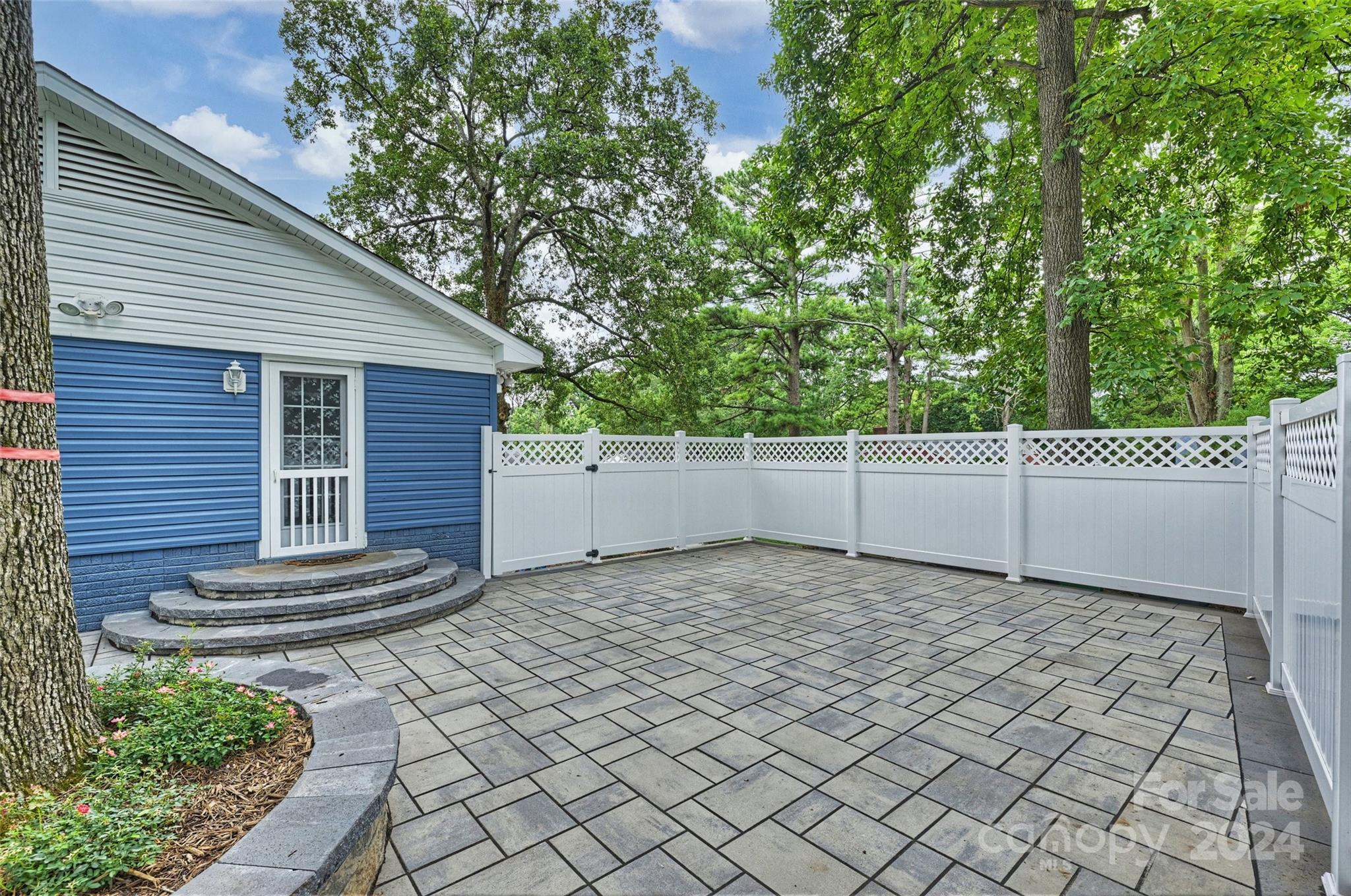 515 Bartling Road Charlotte, NC 28209 - Photo 30 of 42 a view of a backyard