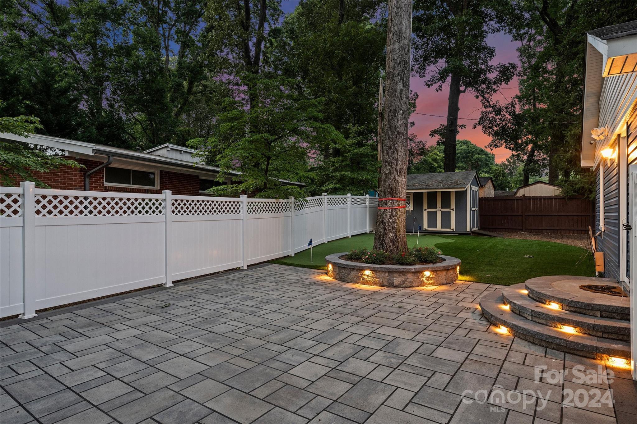 515 Bartling Road Charlotte, NC 28209 - Photo 33 of 42 a front view of a house with a yard