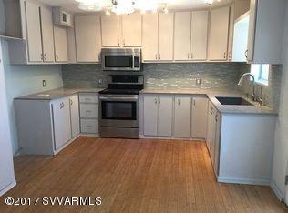 4910 East Valley Lane Rimrock, AZ 86335 - Photo 4 of 19 Kitchen w/New countertops/backsplash