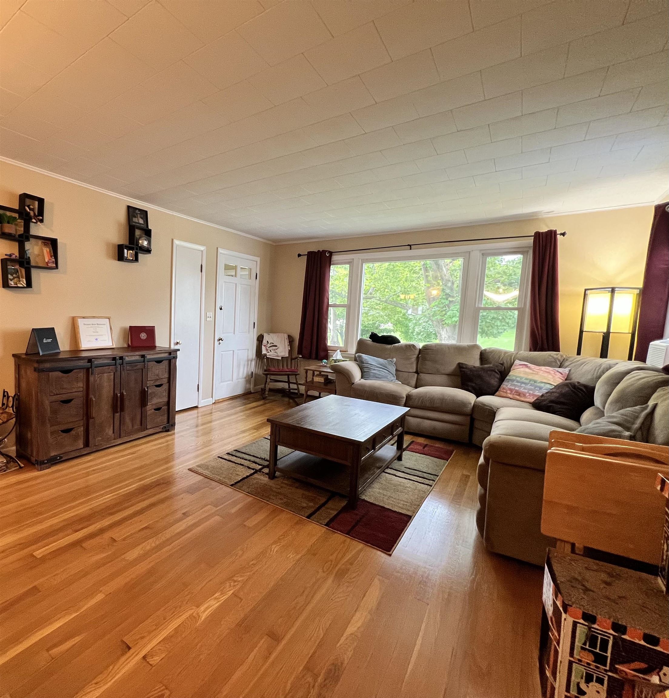 54 Thrall Avenue Rutland, VT 05701 - Photo 14 of 32