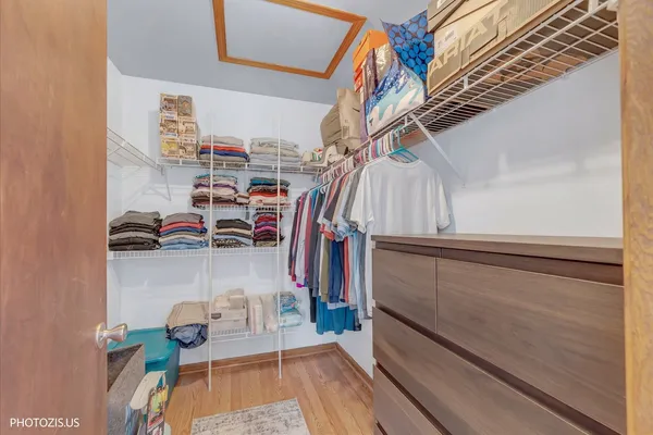 $289,000 | 208 Westminster Court, Unit D, Schaumburg, IL 60193