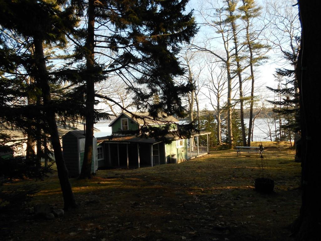 18 Eastern Shore Road Brunswick, ME 04011 - Photo 13 of 13 Cottage approach