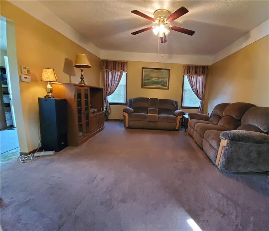 2638 Old Butler Road New Castle, PA 16101 - Photo 3 of 25