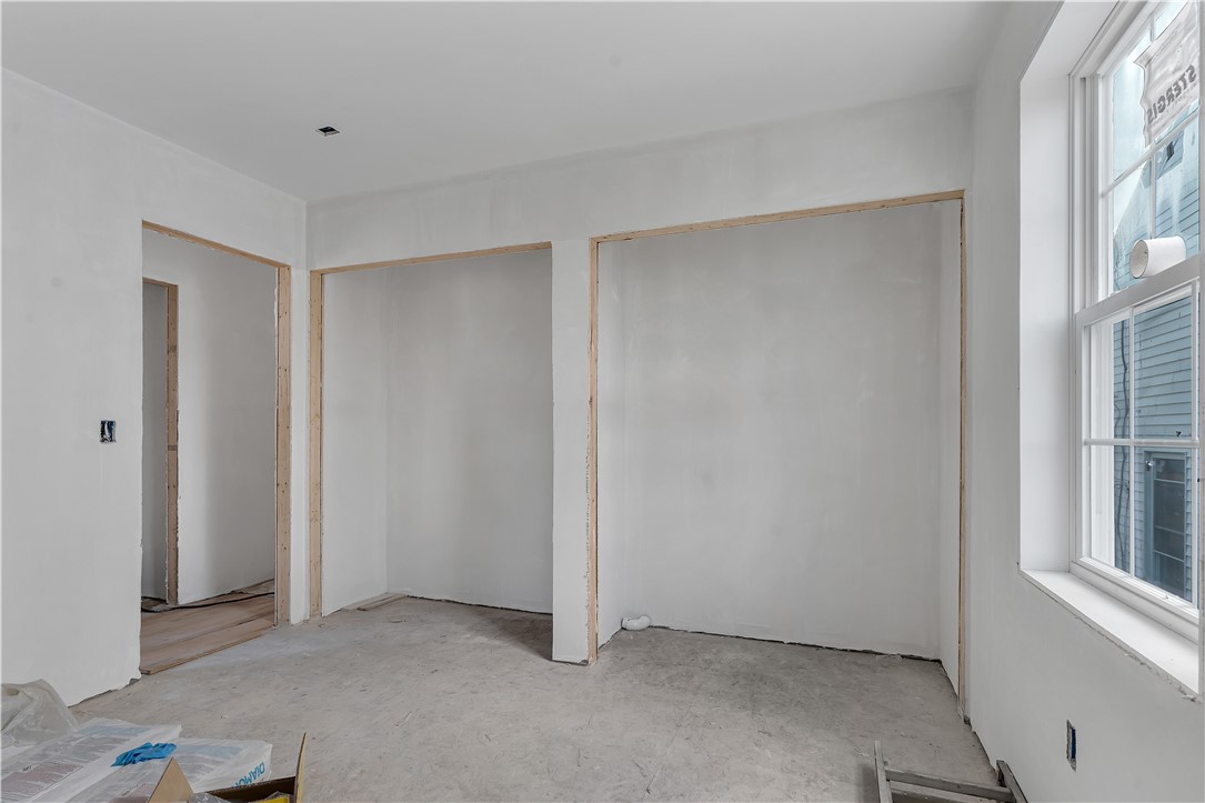 86 Lynch Street Providence, RI 02908 - Photo 15 of 21