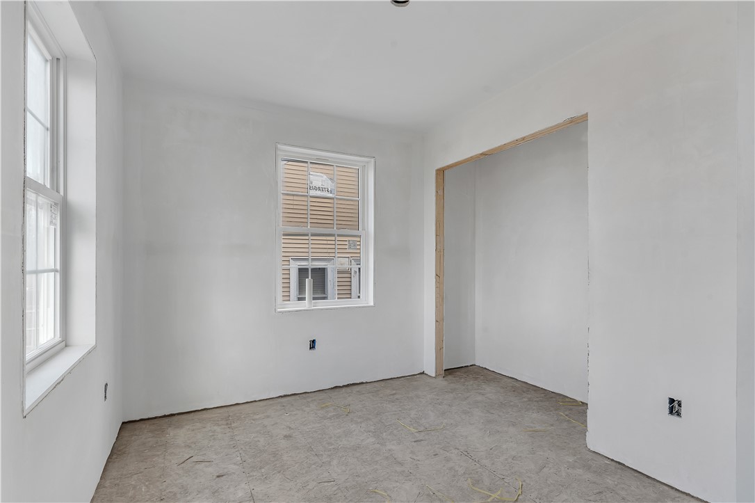 86 Lynch Street Providence, RI 02908 - Photo 16 of 21