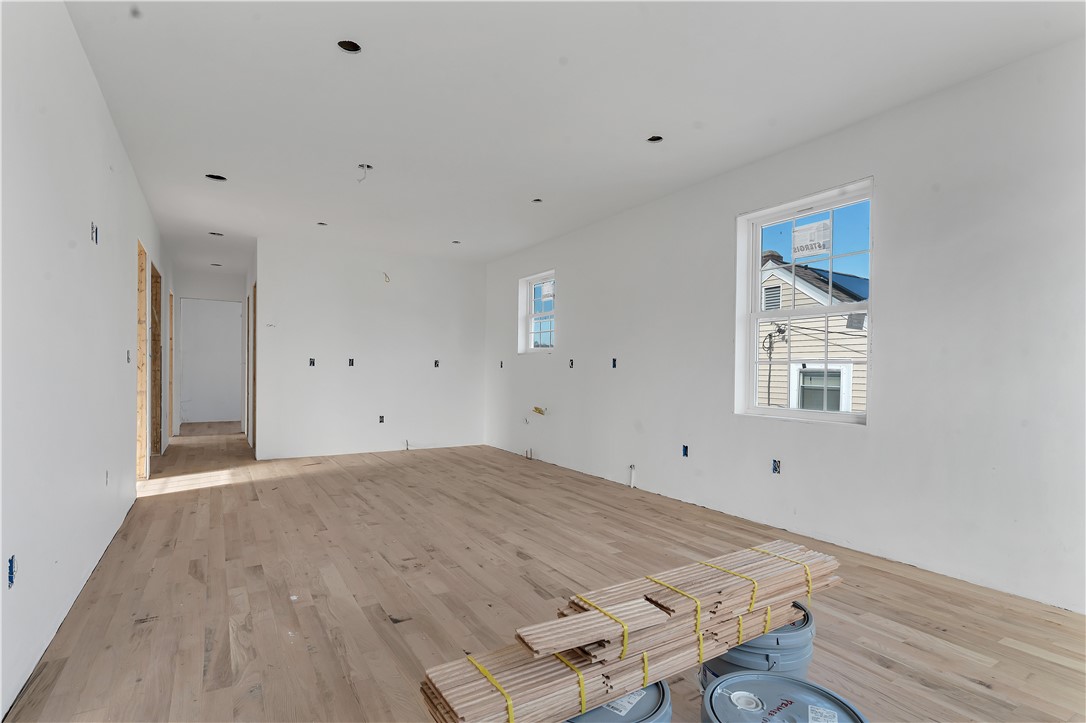 86 Lynch Street Providence, RI 02908 - Photo 2 of 21