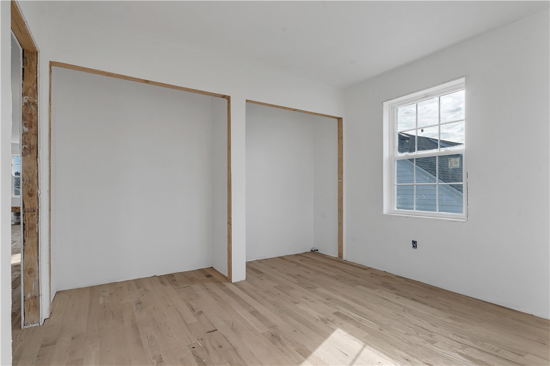 86 Lynch Street Providence, RI 02908 - Photo 9 of 21